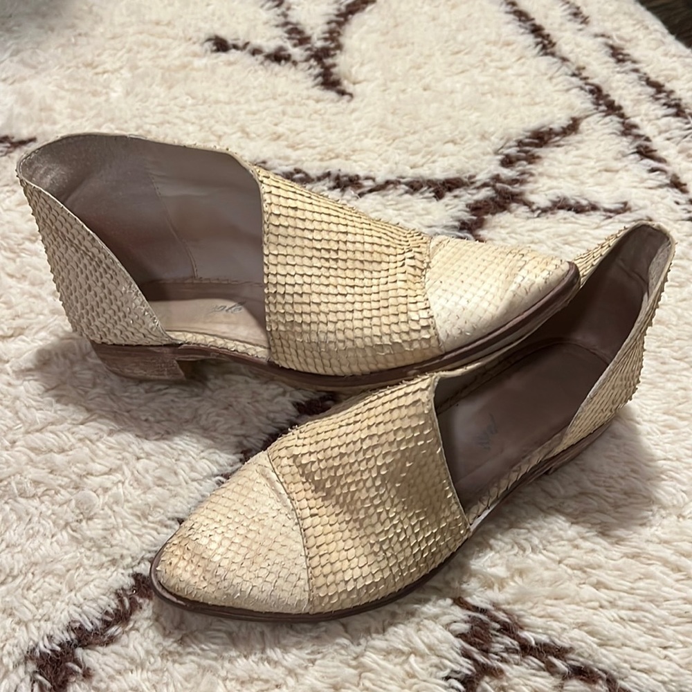 Free People Royals Flat